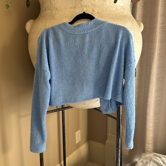 Blue cropped cardigan sweater 🥞 - Picture 2 of 5